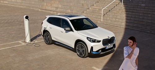 BMW iX1